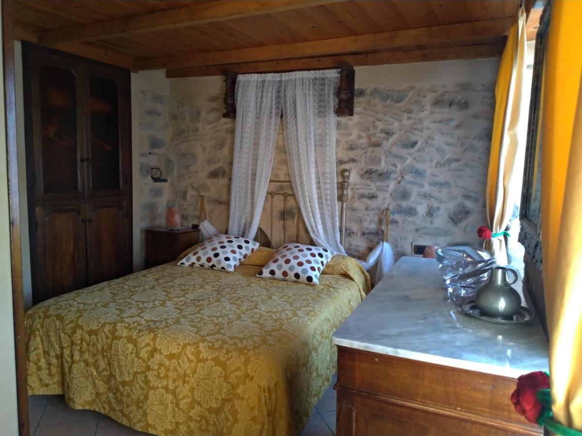 Muntaecara Hotel Diffuso Apricale Exterior foto